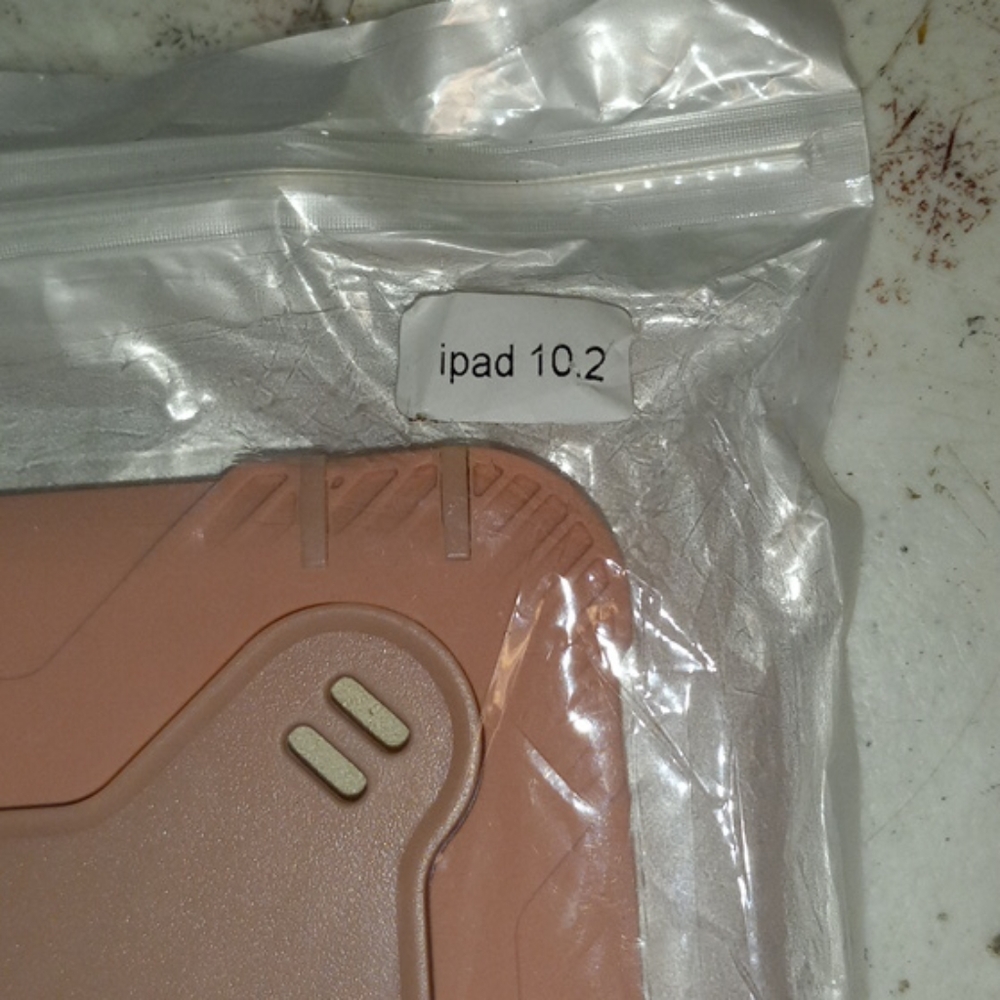 IPAD 10.2 ROSE GOLD COVER - Picture 2 of 3